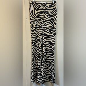 Women's Pull-on Zebra Print Bell Bottom Pants No Tags Measurements In Descr